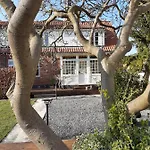 Holsteinshus Bed & Breakfast