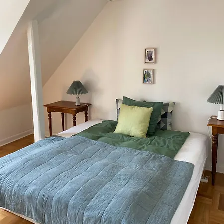 Bed & Breakfast Holsteinshus *