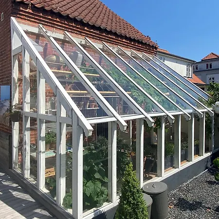 Holsteinshus Bed & Breakfast