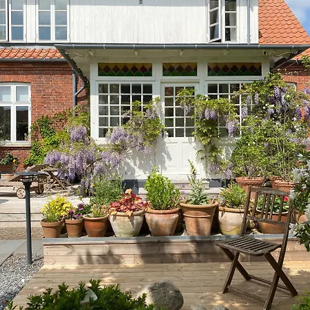 Couette-café Holsteinshus *
