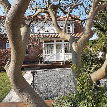 Holsteinshus Oda ve Kahvaltı