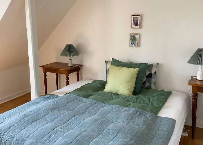 Bed & Breakfast Holsteinshus *