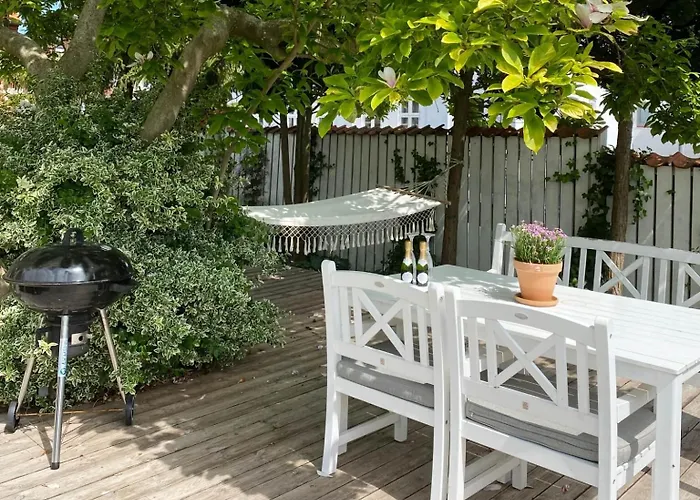 Holsteinshus Bed & Breakfast