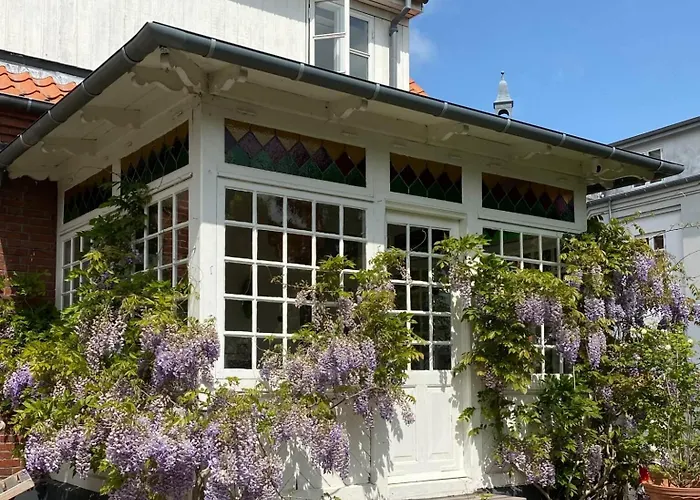 Holsteinshus Bed and breakfast