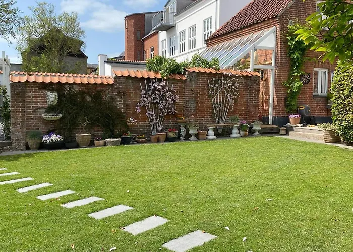 Holsteinshus Bed & Breakfast