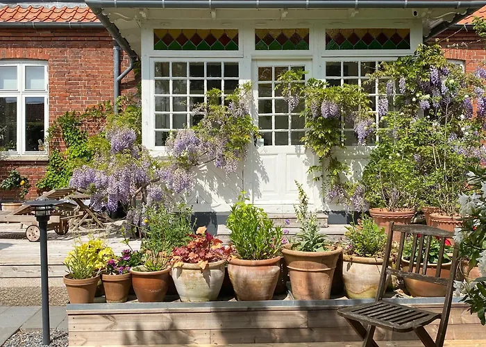 Bed & Breakfast Holsteinshus *